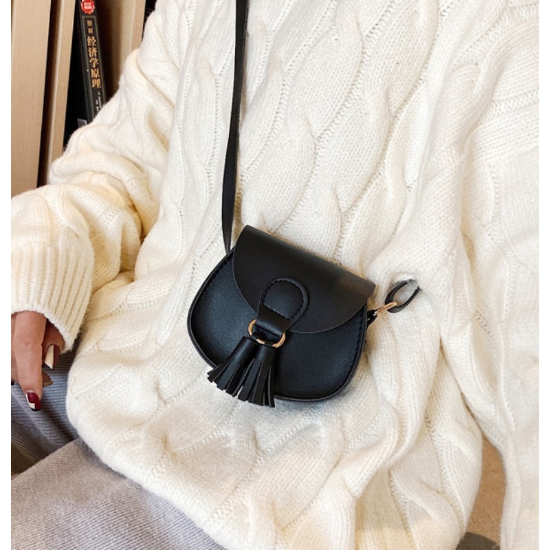 حقيبة أطفال صغيرة بتصميم خطاف  - مراجعة Mini Backpack Purse وسعره