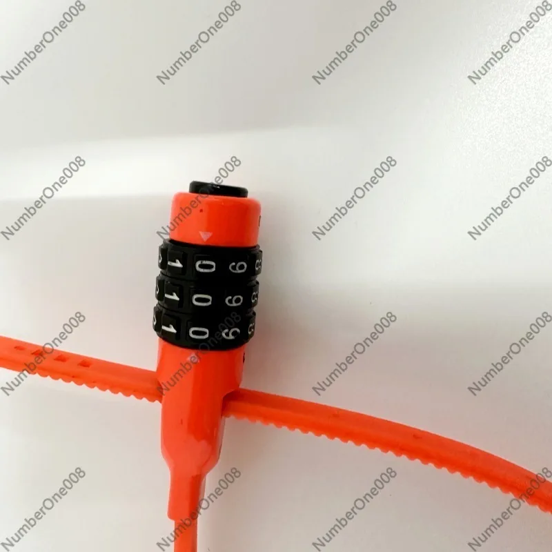 قفل كابل 5 في 1 للدراجات والحق - مراجعة Backpack Lock Combo وسعره